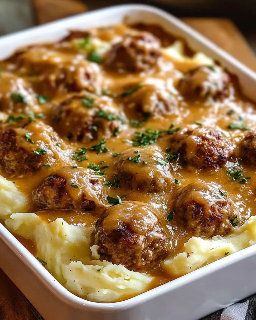 Swedish Meatballs with Mashed Potatoes | Creamy Dinner Idea